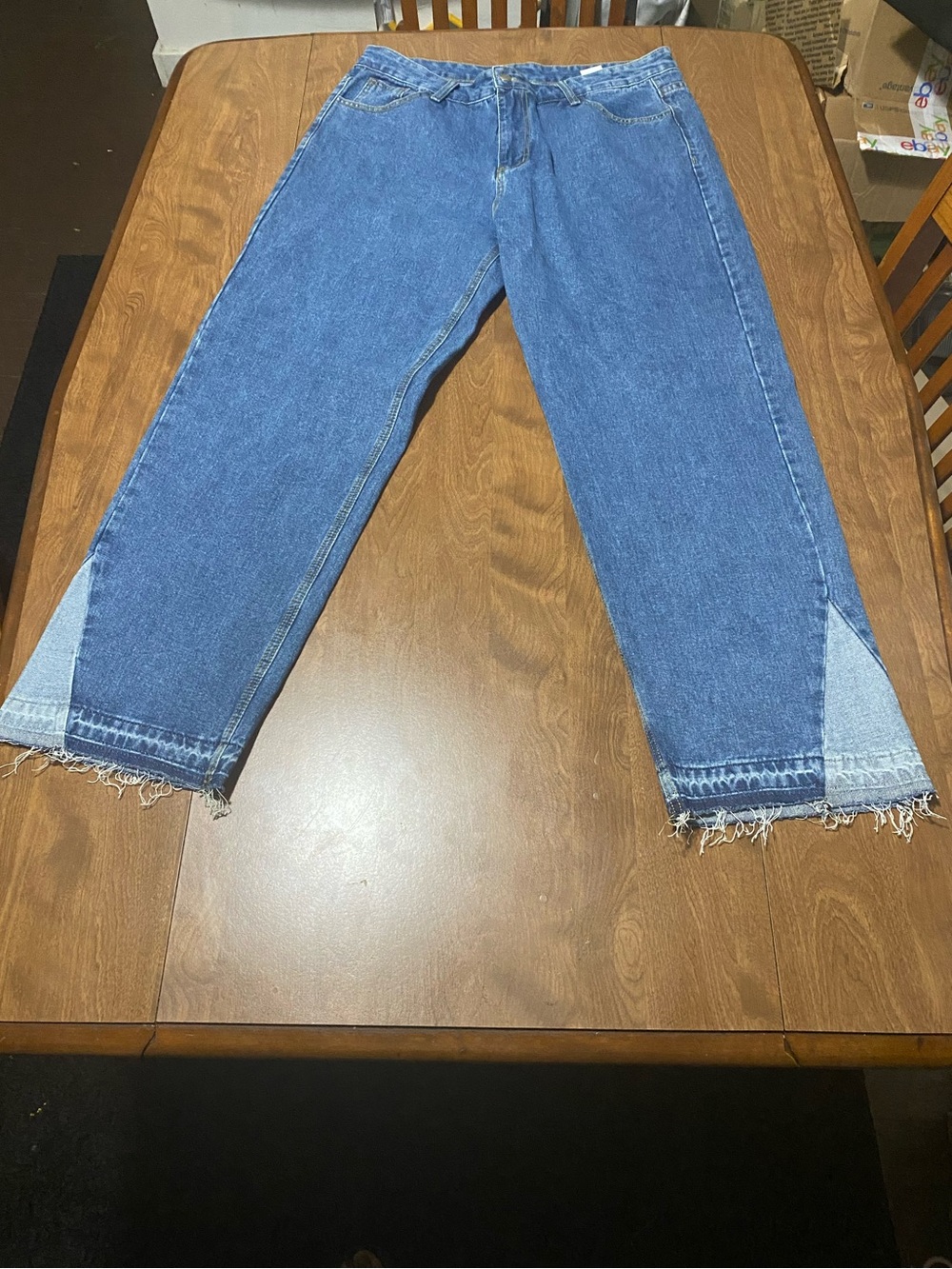 SHEIN Two-Tone Blue Relaxed Jeans with Frayed Hem